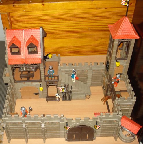 PLAYMOBIL Medieval Castle.jpg