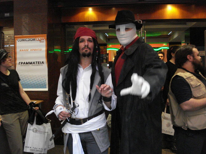 comicdom 2011 DARKMAN &amp; JACK SPAROW.jpg