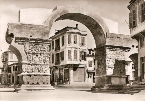 Thessaloniki Galerius Arc 50s.jpg