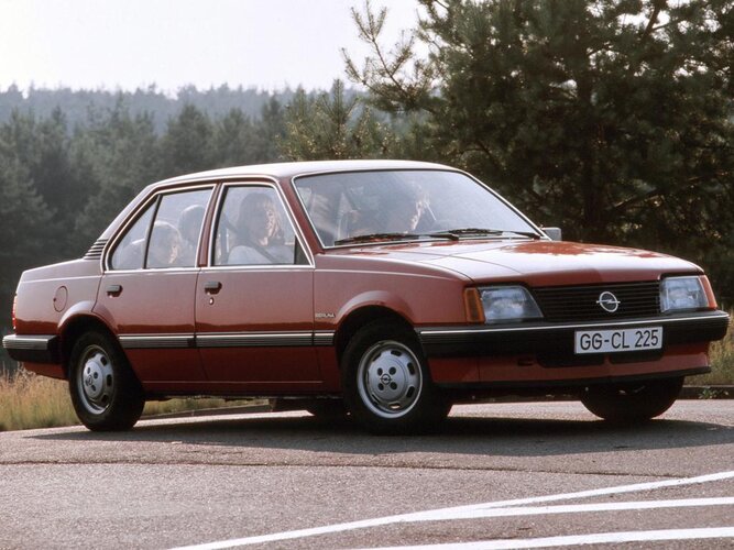 Opel Ascona -C1- 1981-84.jpg