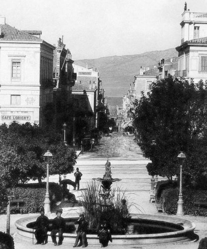 Athens Syntagma 1895 by Romaedis Bros.jpg