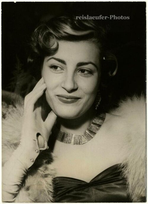 Eirini Papa 1952.jpg