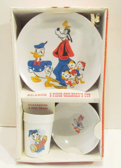 WALT DISNEY DONALD DUCK &amp; GOOFY 1960's 70's MELAMINE DISH SET MIB SEALED MELMAC.JPG