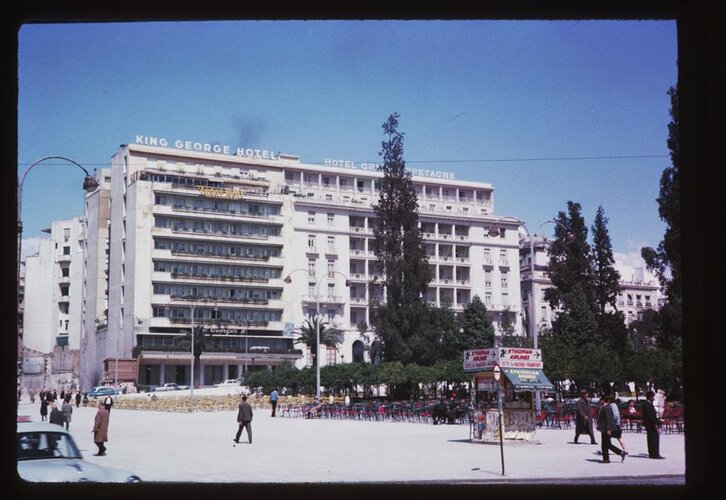 Syntagma April 1965 by Charles Cushman.jpg