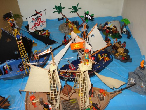 Playmobil Pirates Bay.jpg