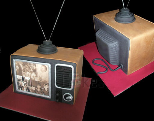 tv_cake.jpg