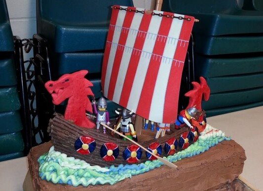 Longship-Cake-533x388.jpg