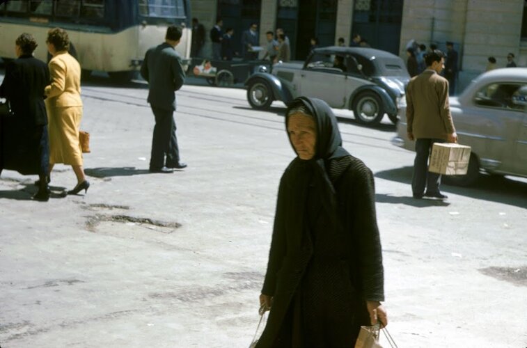 Athens April 1958 Kotzia Sqr. by Joel Katcoff.jpg