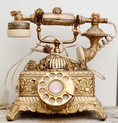 gold-old-fashioned-phone-princess-Favim.com-593996.jpg