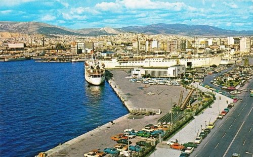 Pireus Port 70s.jpg