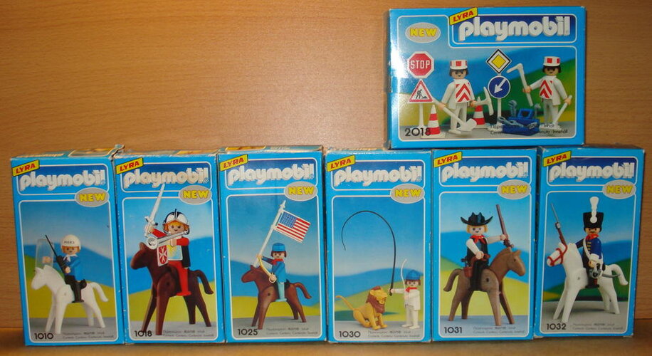 Playmobil LYRA NEW  1010,1018,1025,1030,1031,1032,2018.jpg