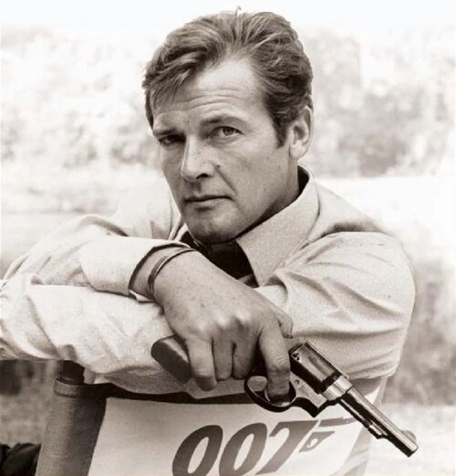 Roger Moore.jpg