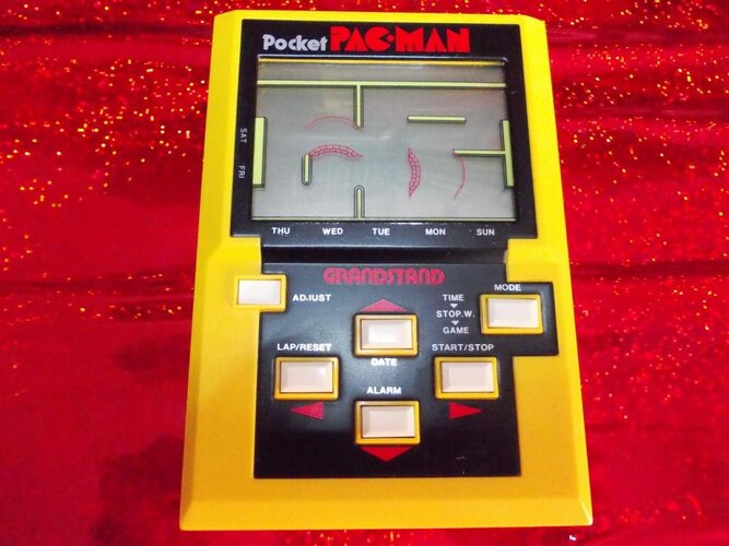 EPOCH_GRANDSTAND_Pocket_Pac_Man.jpg