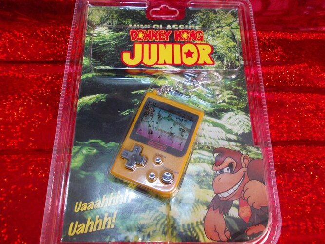 G_W_Keychain_Donkey_Kong_Junior.jpg