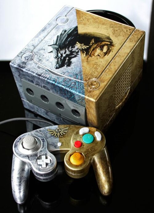 custom_zelda_twilight_princess_gamecube_by_zoki64-d9by8d2.jpg