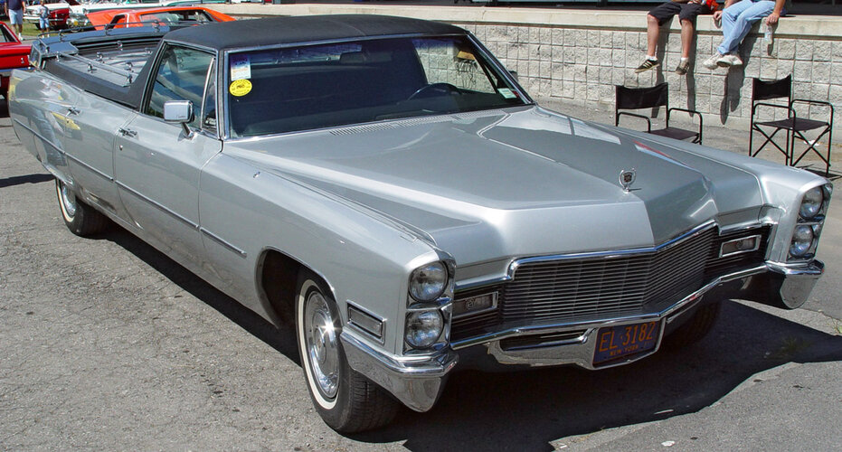 1968-Cadillac-Flower-Car-s-fa-sy.jpg