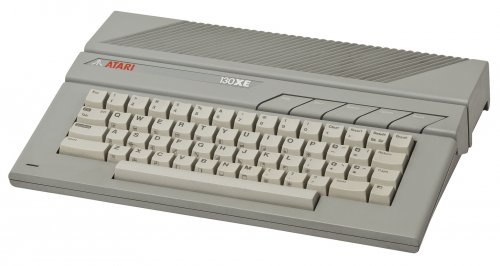 1920px-Atari-130XE.jpg