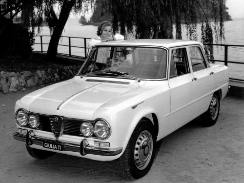 Alfa-Romeo-Giulia-T.I.-1962?1967-3.jpg