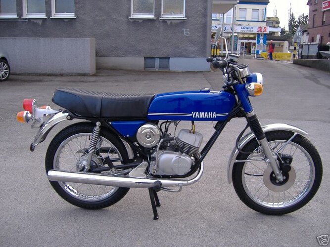 yamaha_rd50_dx.jpg