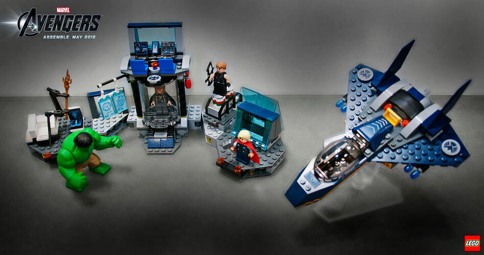 Lego-Hulk-Helicarrier-Breakout-The-Avengers.jpg