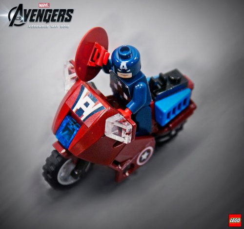 Lego-Captain-America-Avenging-Cycle.jpg