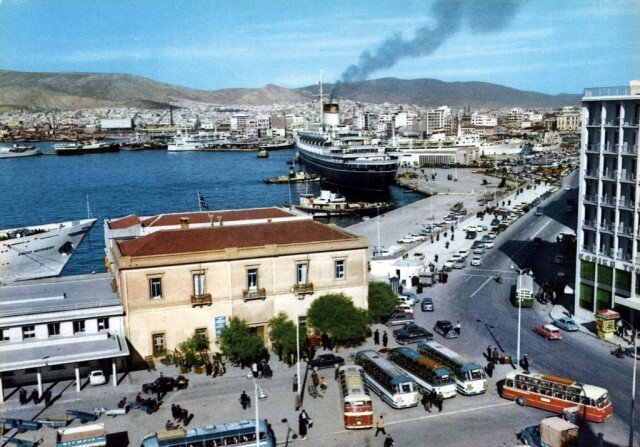 Pireus_Port_60s.jpg