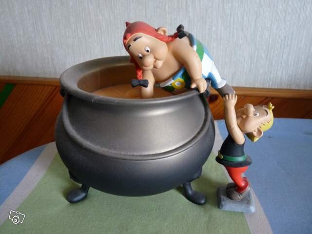 Figurine AstΓ©rix Leblon Delienne.jpg