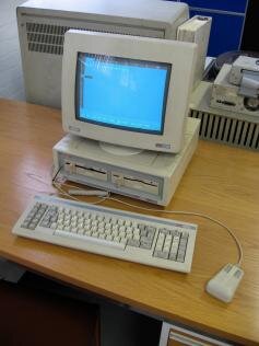 Amstrad_PC1512.jpg