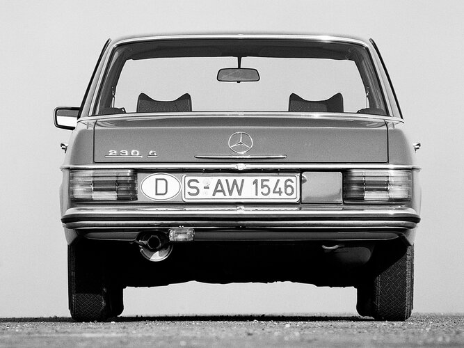 mercedes-benz_230.jpg