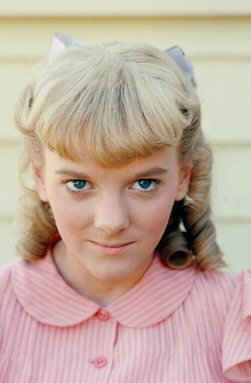 2c2596be2341fe2824ef9a9373faf333--alison-arngrim-laura-ingalls.jpg