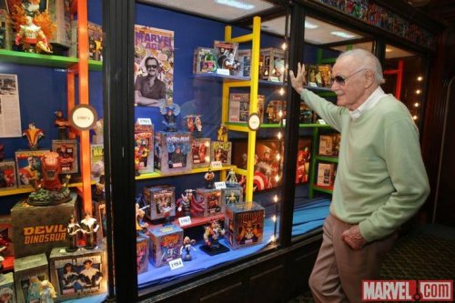 Stan Lee Marvel Booth.jpg