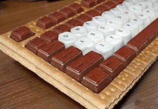 computer_cake_1.jpg