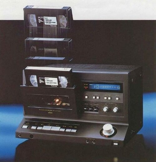 Technics SV-P100 (03).jpg