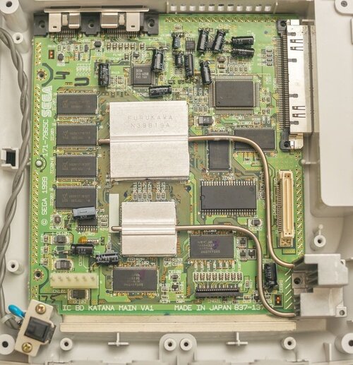 motherboard dc.jpg