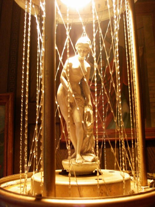 rain-lamp-closeup_resize.jpg