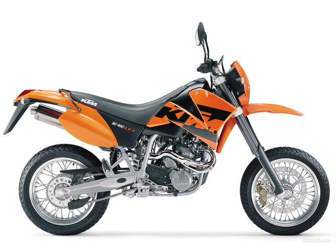 ktm640lc4supermoto20040cv8.jpg