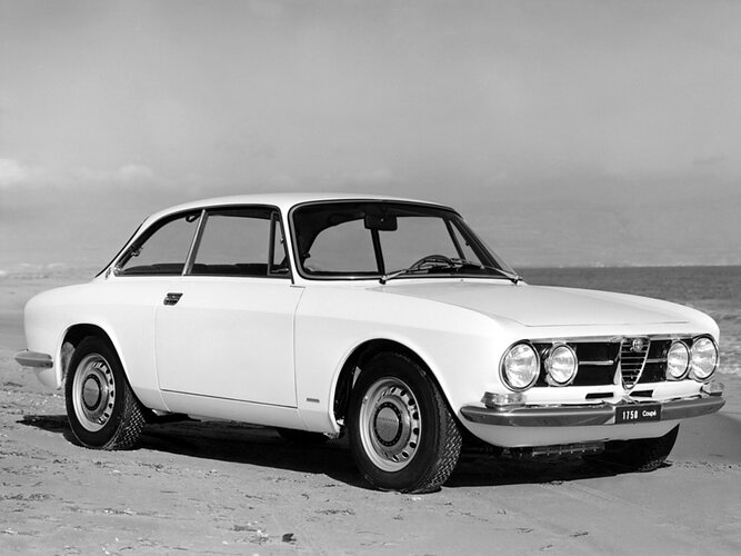 Alfa Romeo 1750 GT Veloce Coupe 1967-70.jpg